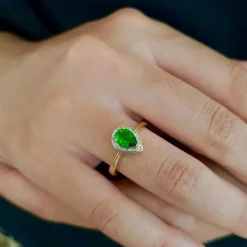 Bague diopside poire diamants or jaune