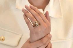 Bague dôme 1950 diamants et saphirs en or