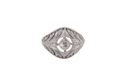 Bague dôme en or blanc et platine
