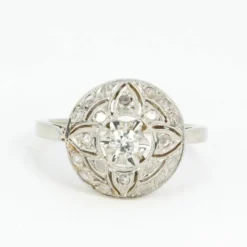 Bague dôme Belle Epoque en or et diamants