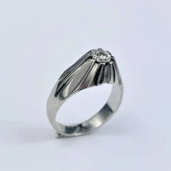 Bague Dôme en Or Blanc avec Diamant