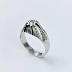 Bague Dôme en Or Blanc avec Diamant