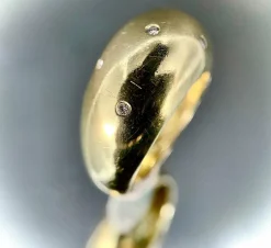 Bague Dôme en or jaune 18 carats sertie de diamants