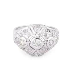 Bague dôme en platine, diamants