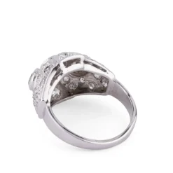 Bague dôme en platine, diamants