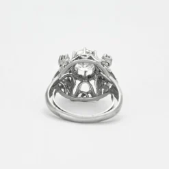 Bague dôme en platine, or blanc et diamants