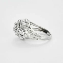Bague dôme or blanc et diamants