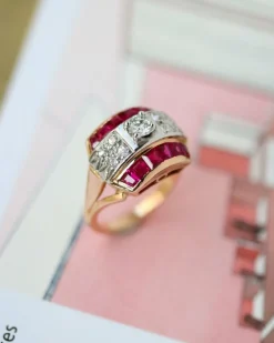 Bague Dôme Or Rose Diamants et Calibrés de Rubis Verneuil