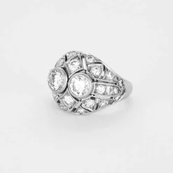 Bague dôme platine et diamants