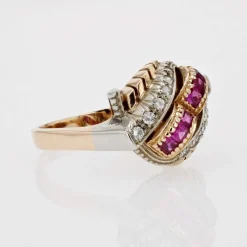 Bague dôme rétro rubis de synthèse et pierres blanches