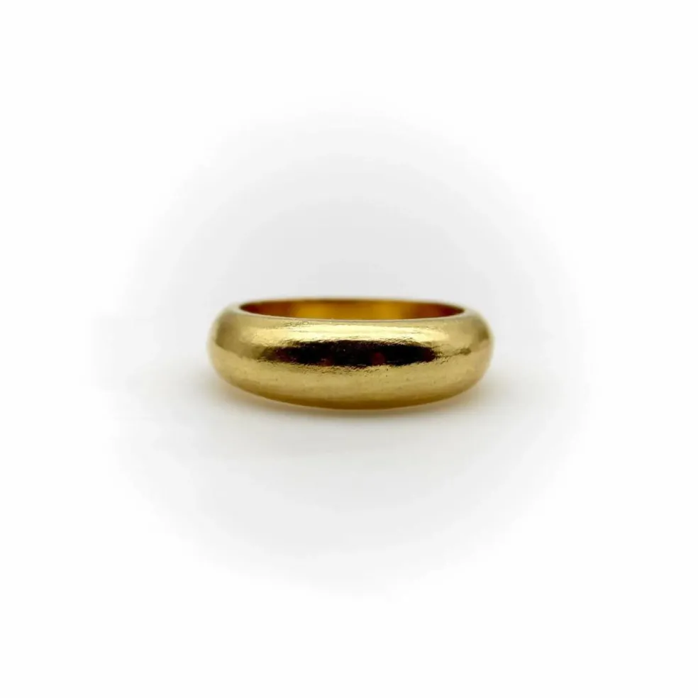Bague dôme Signature en or 22 carats