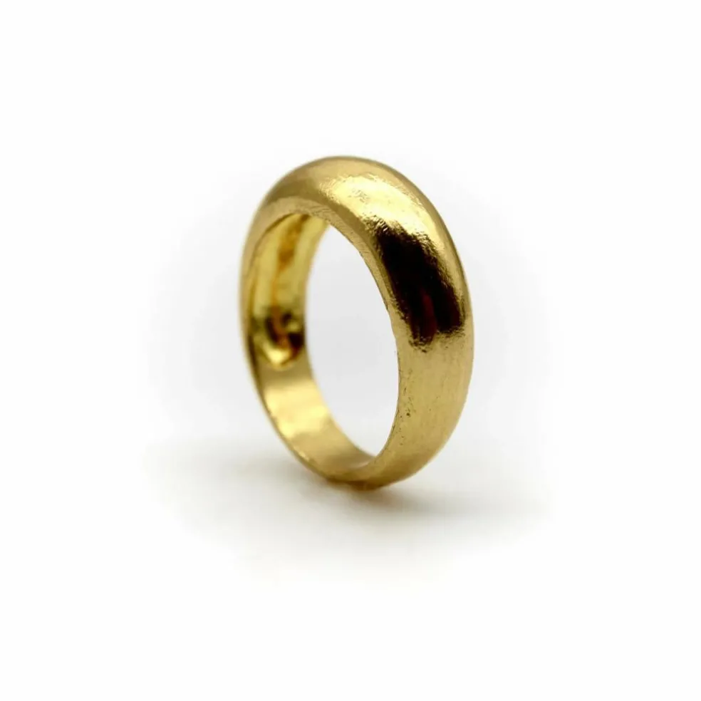 Bague dôme Signature en or 22 carats