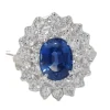 Bague double entourage en or blanc, saphir et diamants