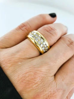 Bague double rangée de diamants en or jaune