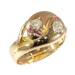 Bague double serpent de l'époque victorienne : symbole d'éternité avec diamants et rubis