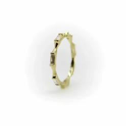 Bague d'éternité en diamant baguette en or