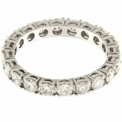 Bague d'éternité en or blanc avec diamants