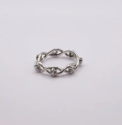 Bague d'éternité Entrelacée or blanc diamants