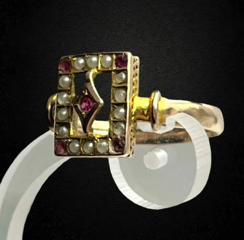 Bague du début des années 1900 avec rubellites et micro perles