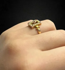 Bague du début des années 1900 avec rubellites et micro perles
