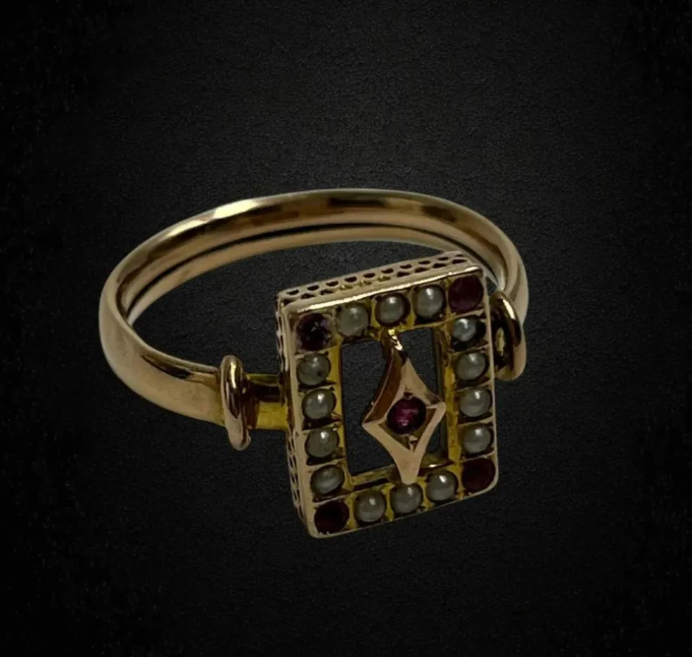 Bague du début des années 1900 avec rubellites et micro perles