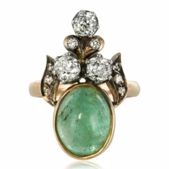 Bague duchesse émeraude cabochon et diamants