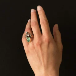 Bague duchesse émeraude cabochon et diamants