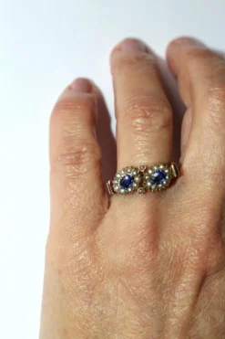 Bague Duo ancienne perles et pierres bleues