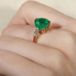 Bague Emeraude Coeur Diamants