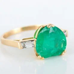 Bague Emeraude Coeur Diamants