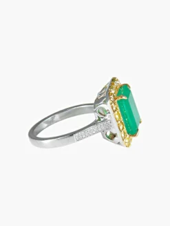 Bague Emeraude Diamants jaunes