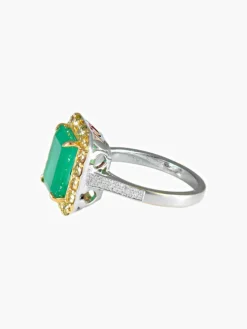 Bague Emeraude Diamants jaunes
