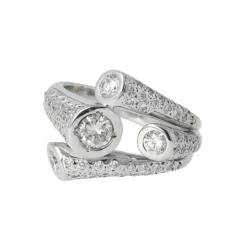 BAGUE EN DIAMANT