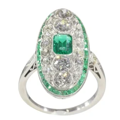 Bague en diamant avec émeraude