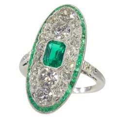 Bague en diamant avec émeraude