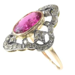 Bague en diamant avec rubelite