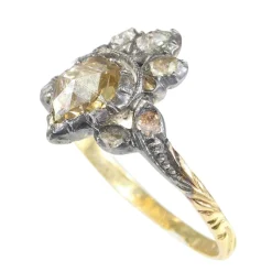 Bague en diamant de style rococo du XVIIIe siècle