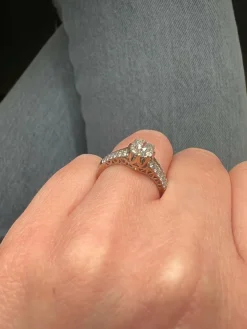 Bague en diamant d'une ancienne mine