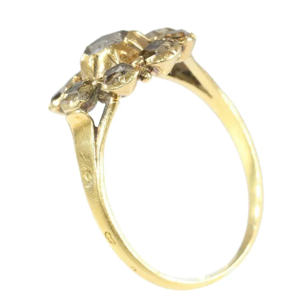 Bague en diamants datant de 400 ans