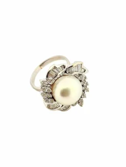 Bague en diamants et perle