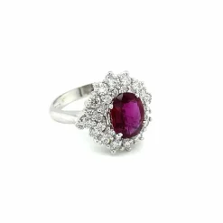 Bague en grappe de diamants rubis de 1,94 carat certifiée par le domaine