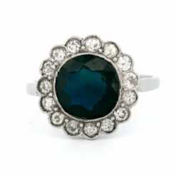 Bague en grappe de platine et diamants et saphirs