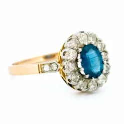 Bague en grappe de platine et diamants et saphirs