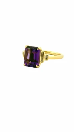 Bague en or 18 carats , améthyste et diamants