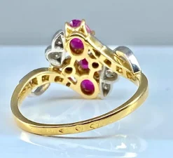 Bague en or 18 carats et platine en rubis et diamants