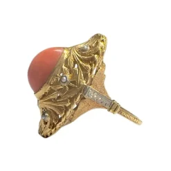 Bague en or avec corail et perle