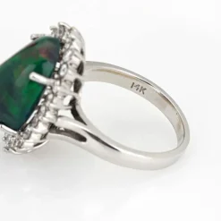 Bague en or avec diamant et opale noire éthiopienne de 8,10 ct