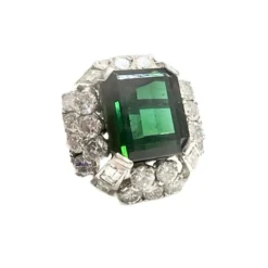 Bague en or avec diamants et tourmaline verte