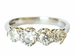 Bague en or avec diamants