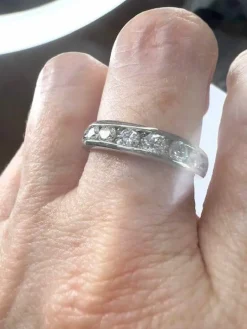bague en or avec diamants